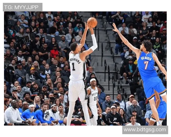 2012年NBA西部决赛雷霆与马刺的激烈对决回顾与分析