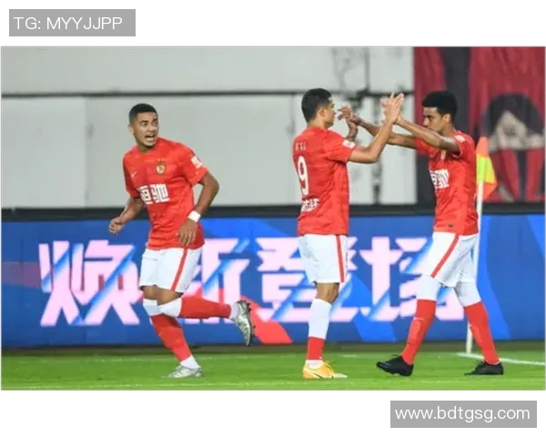 恒大与深圳激战正酣高清直播全程回顾精彩瞬间与赛后分析